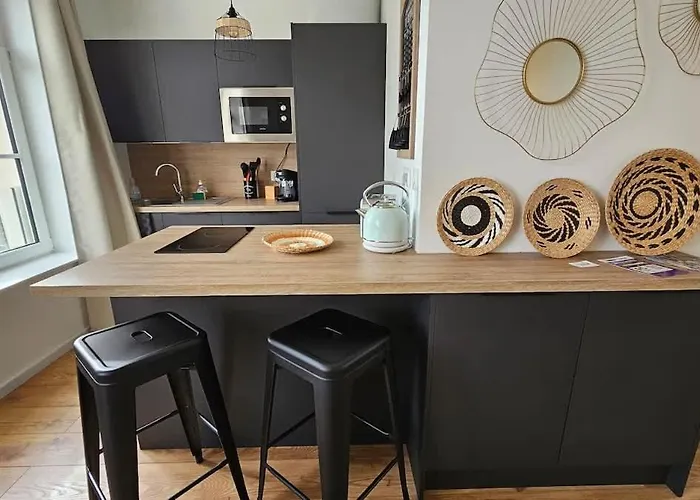 Elegant In A Luxury Appartamento